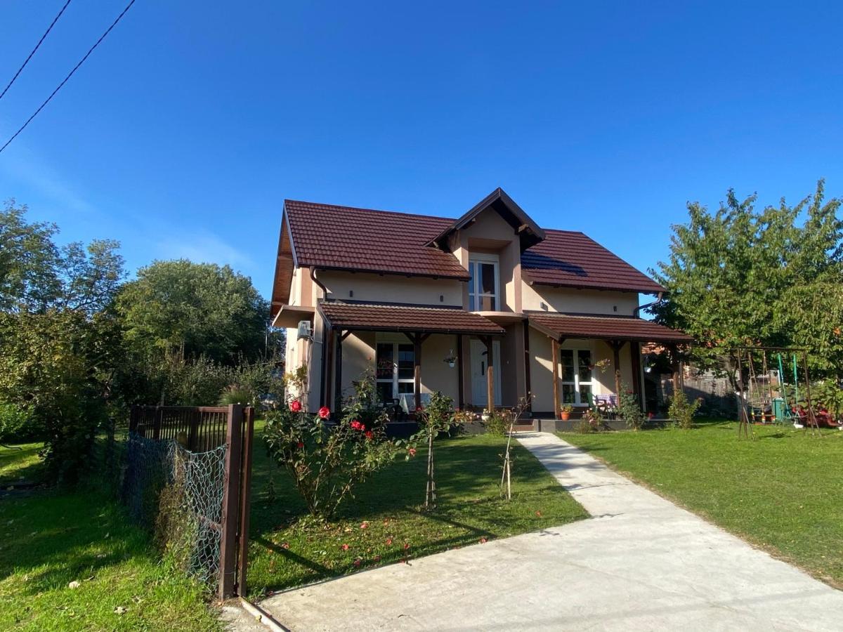 Apartamento Kod Cika Brke Vrdnik Exterior foto
